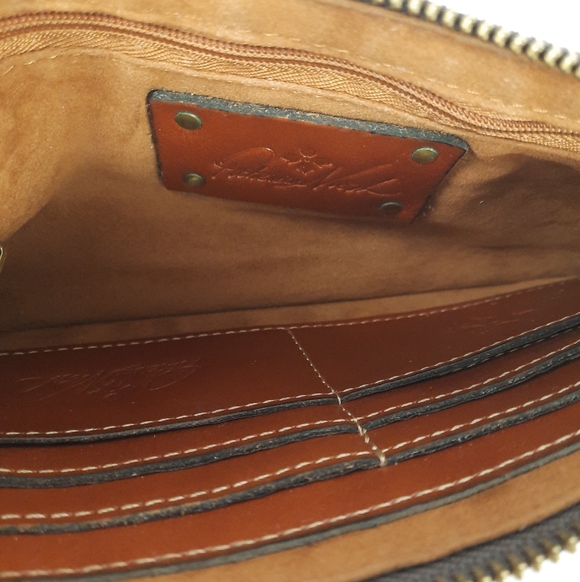 Patricia Nash Embossed Brown Tooled Leather Wristlet - Picture 7 of 10